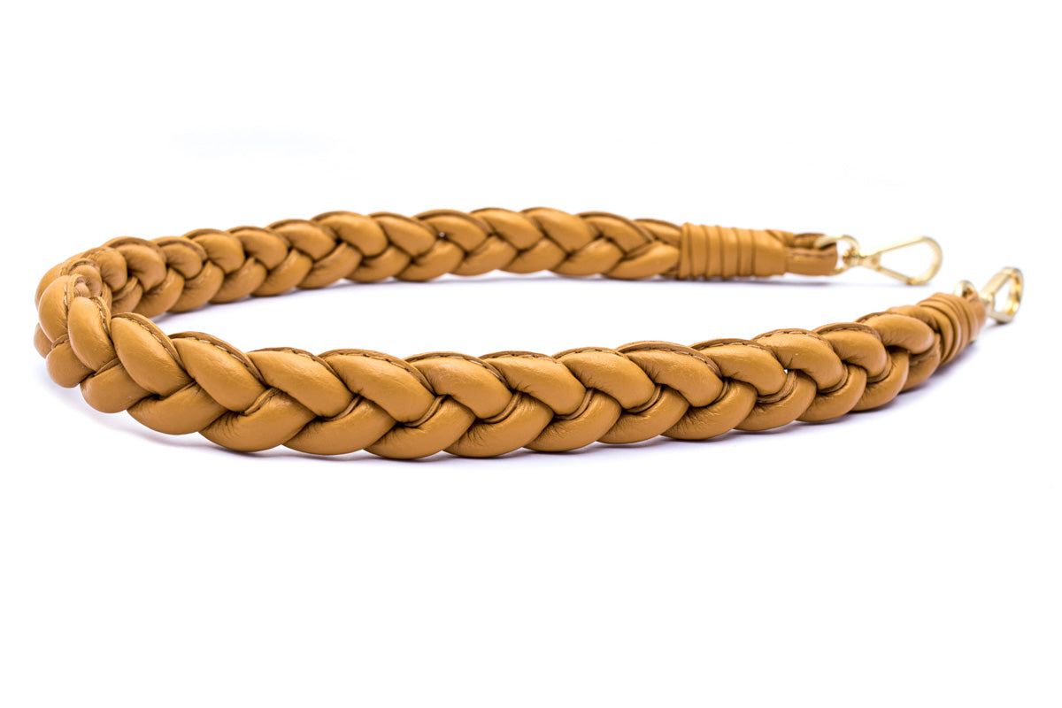 Toque personalizado, Produto de boutique, Moda de alta qualidade,Luxo contemporâneo, Estilo sofisticado, Elegância feminina, Detalhes artesanais, Designer de moda, Design exclusivo, Couro genuíno, Couro de primeira linha, Bolsa premium, Bolsa feminina de luxo, Bolsa feita à mão, Bolsa de grife, Bolsa de coleção, Bolsa artesanal,Artesanato de alta costura, Acessório de luxo