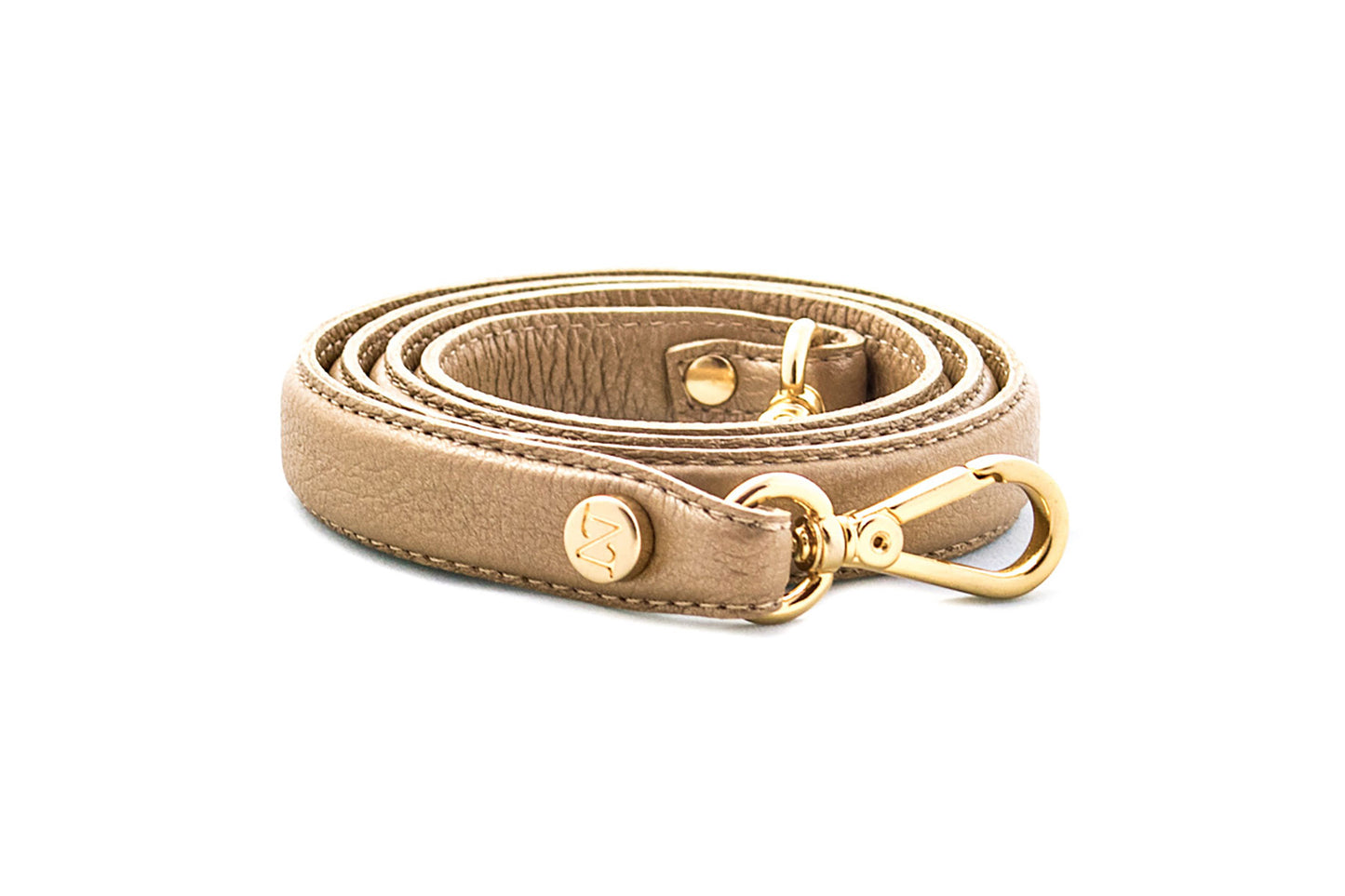 Toque personalizado, Produto de boutique, Moda de alta qualidade,Luxo contemporâneo, Estilo sofisticado, Elegância feminina, Detalhes artesanais, Designer de moda, Design exclusivo, Couro genuíno, Couro de primeira linha, Bolsa premium, Bolsa feminina de luxo, Bolsa feita à mão, Bolsa de grife, Bolsa de coleção, Bolsa artesanal,Artesanato de alta costura, Acessório de luxo