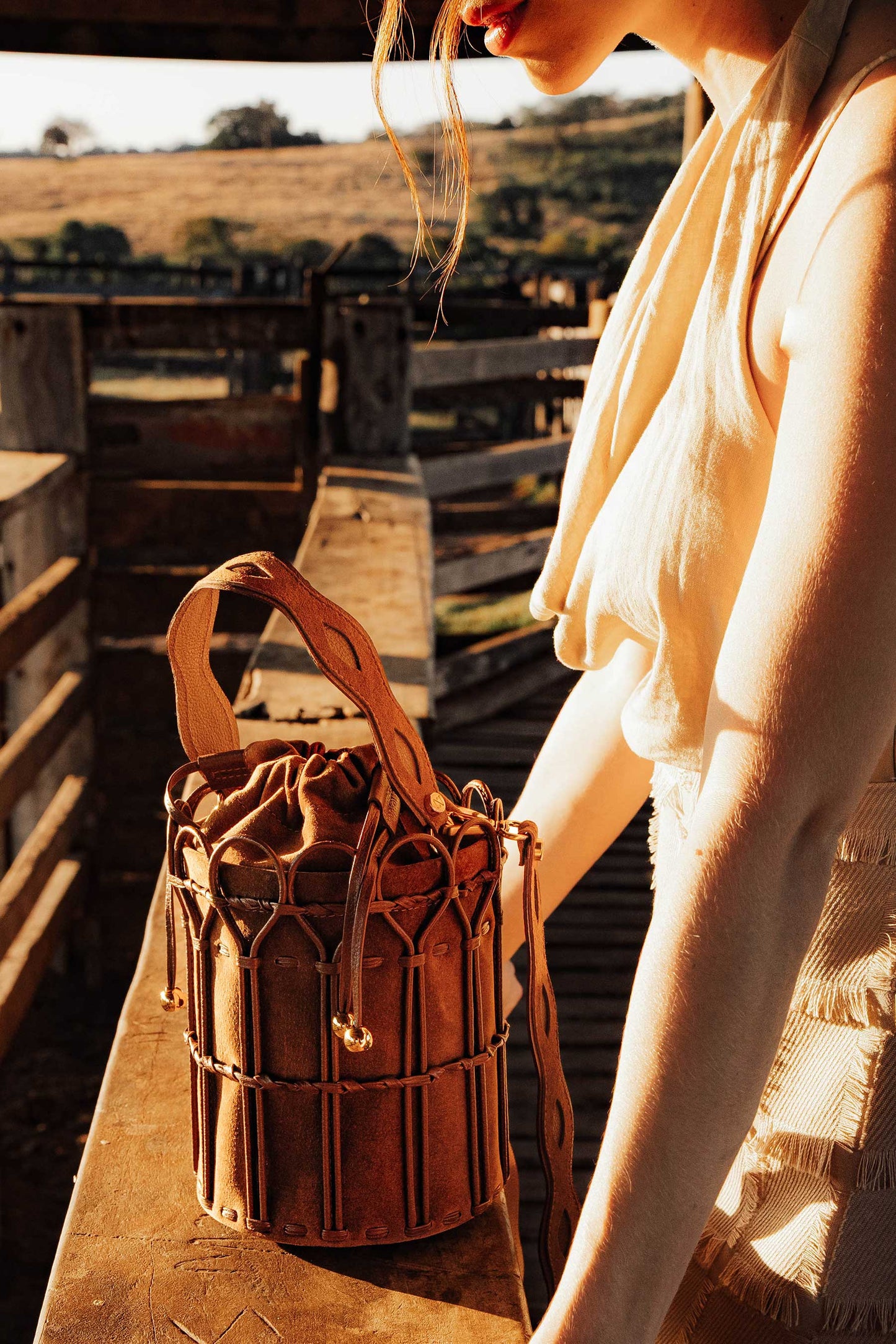 Bolsa Allegra Camurça Caramelo