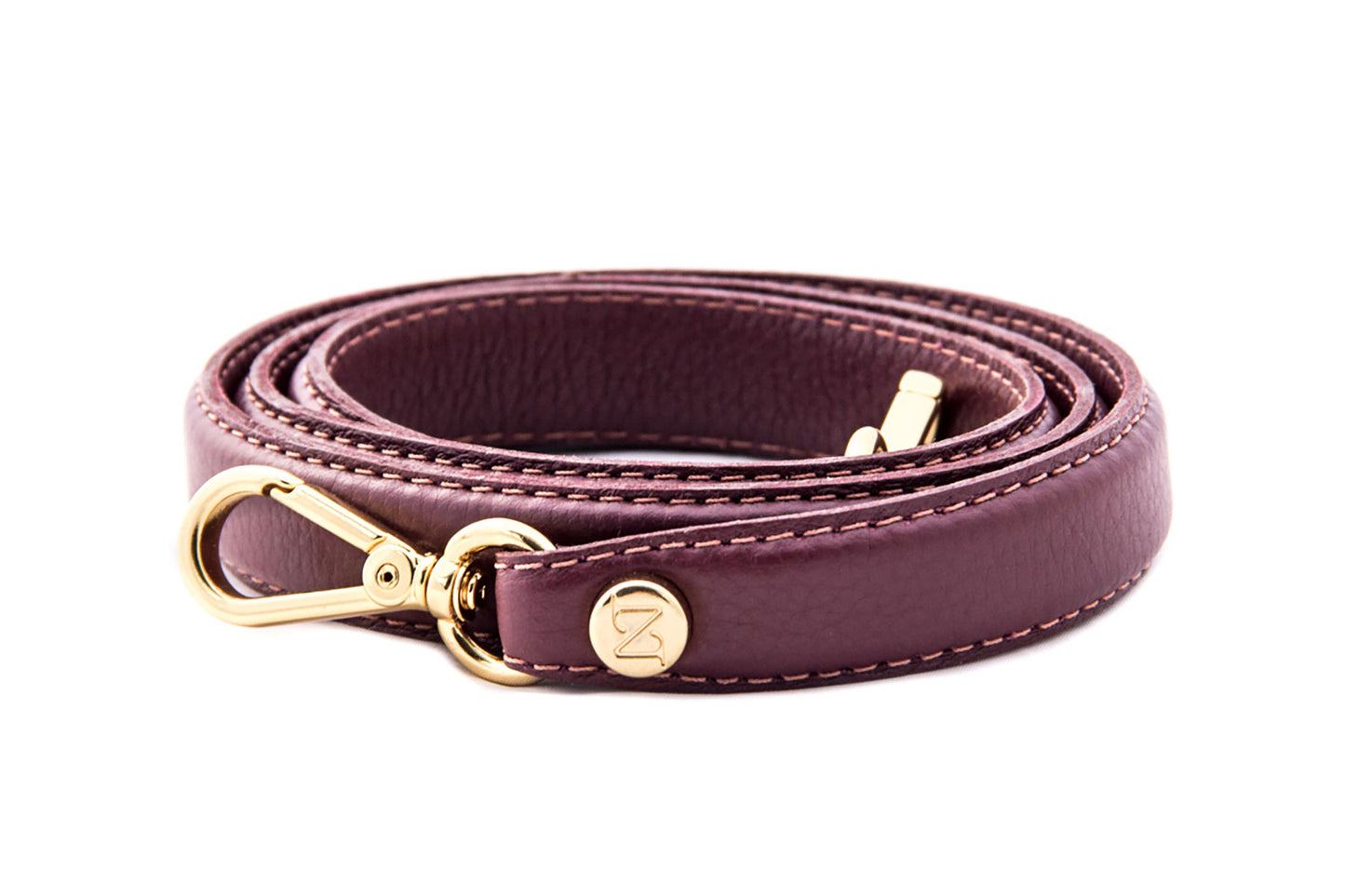 Toque personalizado, Produto de boutique, Moda de alta qualidade, Luxo contemporâneo, Estilo sofisticado, Elegância feminina, Detalhes artesanais, Designer de moda, Design exclusivo, Couro genuíno, Couro de primeira linha, Bolsa premium, Bolsa feminina de luxo, Bolsa feita à mão, Bolsa de grife, Bolsa de coleção, Bolsa artesanal, Artesanato de alta costura, Acessório de luxo