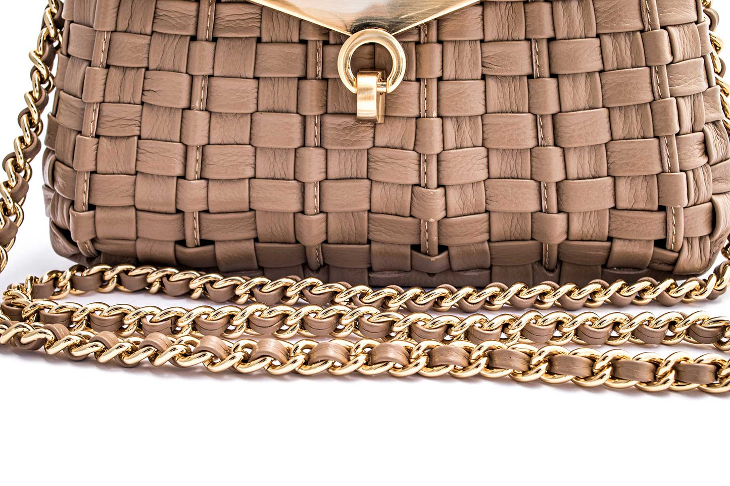 Produto de boutique, Moda de alta qualidade, Luxo contemporâneo, Estilo sofisticado, Elegância feminina, Detalhes artesanais, Designer de moda, Design exclusivo, Couro genuíno, Couro de primeira linha, Bolsa premium, Bolsa feminina de luxo, Bolsa feita à mão, Bolsa de grife, Bolsa de coleção, Bolsa artesanal, Artesanato de alta costura, Acessório de luxo