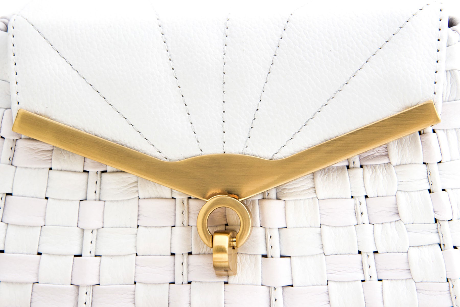 Toque personalizado, Produto de boutique, Moda de alta qualidade,Luxo contemporâneo, Estilo sofisticado, Elegância feminina, Detalhes artesanais, Designer de moda, Design exclusivo, Couro genuíno, Couro de primeira linha, Bolsa premium, Bolsa feminina de luxo, Bolsa feita à mão, Bolsa de grife, Bolsa de coleção, Bolsa artesanal, Artesanato de alta costura, Acessório de luxo