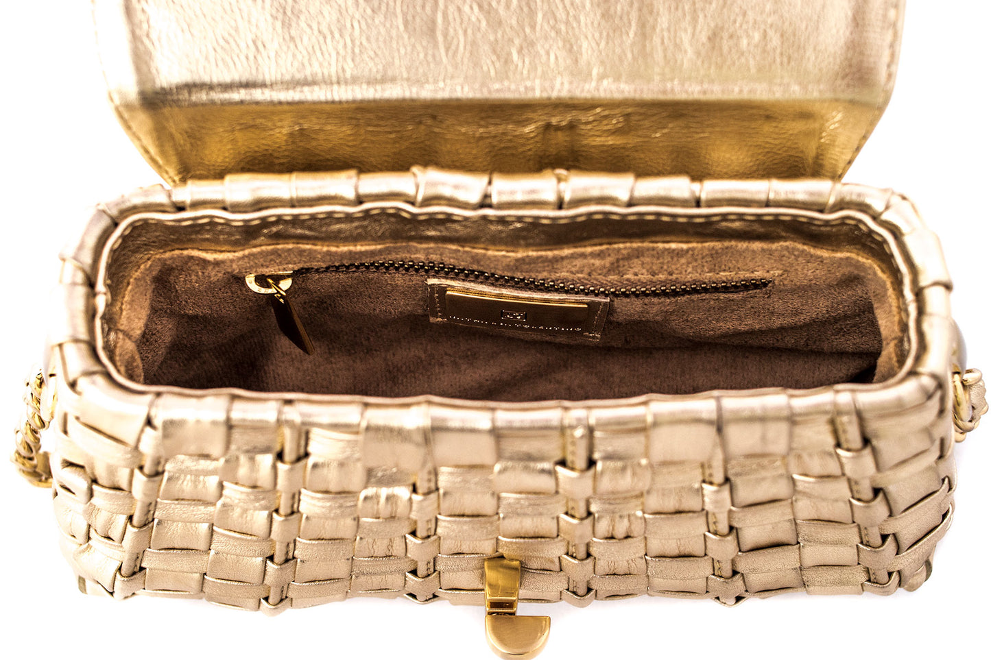 Produto de boutique, Moda de alta qualidade, Luxo contemporâneo, Estilo sofisticado, Elegância feminina, Detalhes artesanais, Designer de moda, Design exclusivo, Couro genuíno, Couro de primeira linha, Bolsa premium, Bolsa feminina de luxo, Bolsa feita à mão, Bolsa de grife, Bolsa de coleção, Bolsa artesanal, Artesanato de alta costura, Acessório de luxo