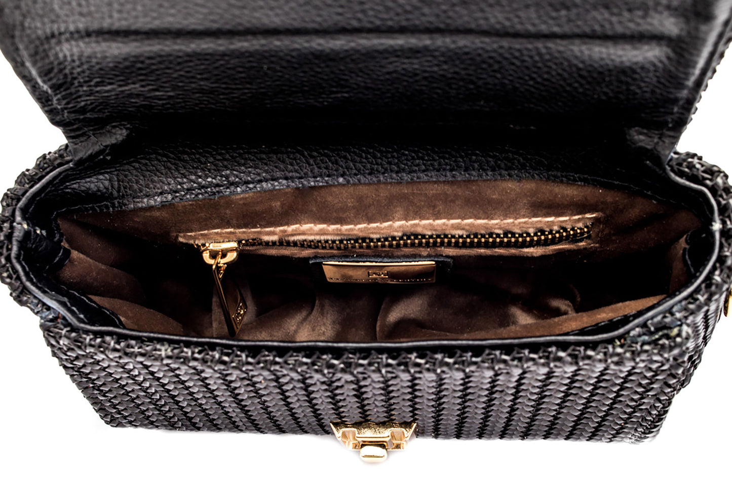 Produto de boutique, Moda de alta qualidade, Luxo contemporâneo, Estilo sofisticado, Elegância feminina, Detalhes artesanais, Designer de moda, Design exclusivo, Couro genuíno, Couro de primeira linha, Bolsa premium, Bolsa feminina de luxo, Bolsa feita à mão, Bolsa de grife, Bolsa de coleção, Bolsa artesanal, Artesanato de alta costura, Acessório de luxo