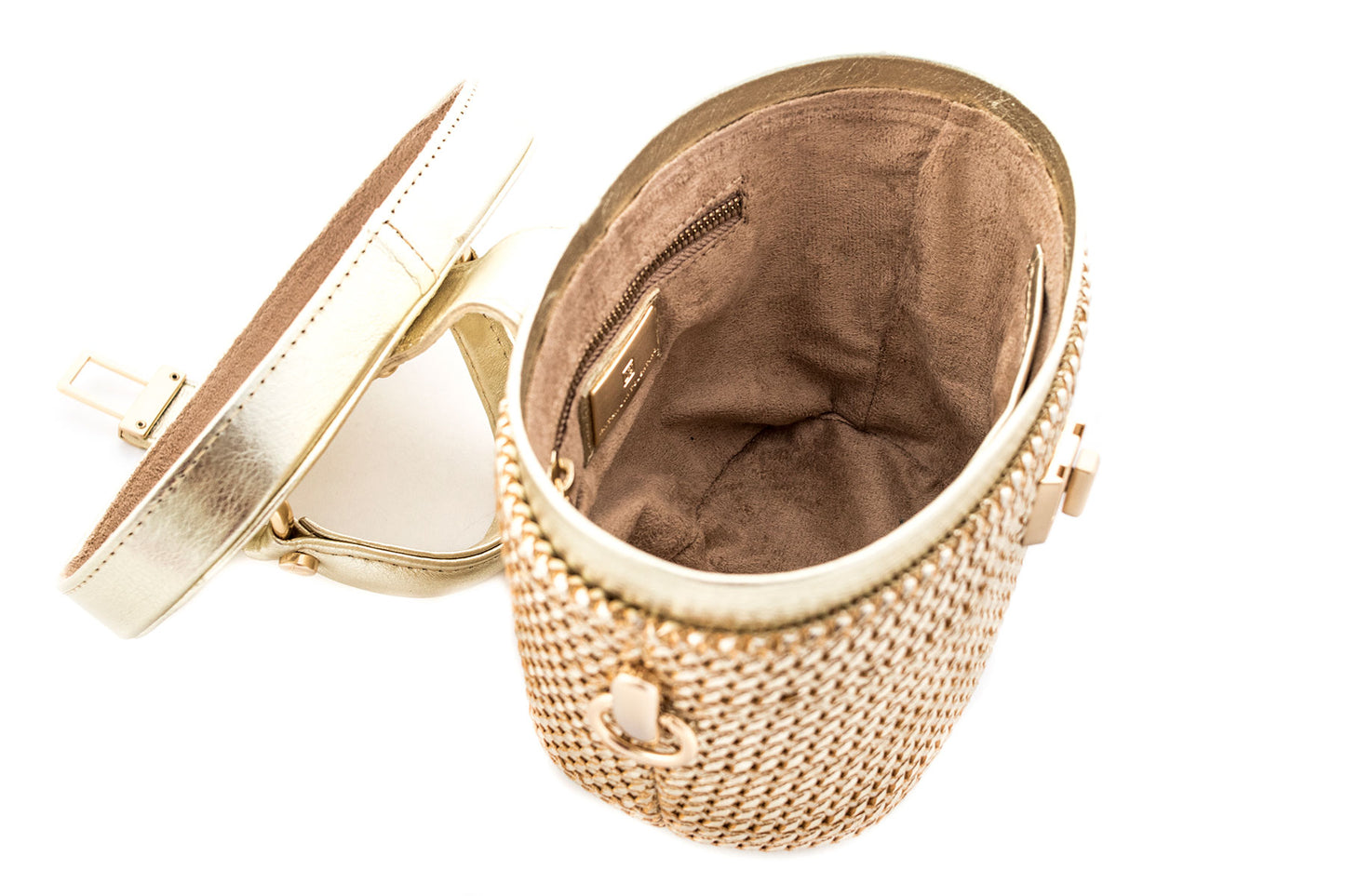 Toque personalizado, Produto de boutique, Moda de alta qualidade, Luxo contemporâneo, Estilo sofisticado, Elegância feminina, Detalhes artesanais, Designer de moda, Design exclusivo, Couro genuíno, Couro de primeira linha, Bolsa premium, Bolsa feminina de luxo, Bolsa feita à mão, Bolsa de grife, Bolsa de coleção, Bolsa artesanal, Artesanato de alta costura, Acessório de luxo