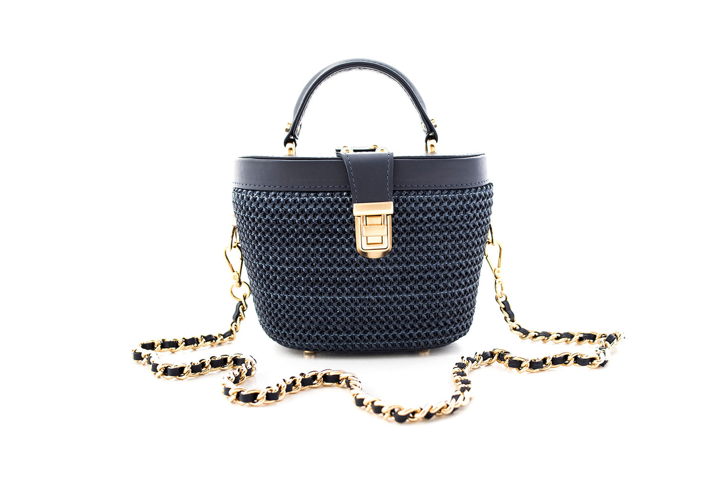 Toque personalizado, Produto de boutique, Moda de alta qualidade, Luxo contemporâneo, Estilo sofisticado, Elegância feminina, Detalhes artesanais, Designer de moda, Design exclusivo, Couro genuíno, Couro de primeira linha, Bolsa premium, Bolsa feminina de luxo, Bolsa feita à mão, Bolsa de grife, Bolsa de coleção, Bolsa artesanal, Artesanato de alta costura, Acessório de luxo