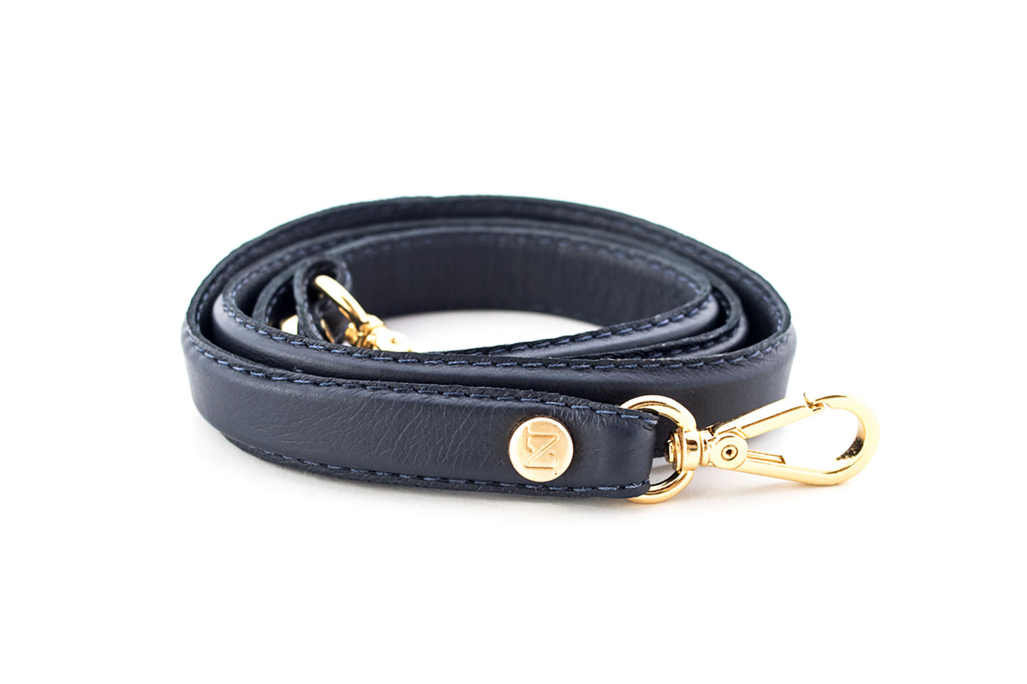 Produto de boutique, Moda de alta qualidade, Luxo contemporâneo, Estilo sofisticado, Elegância feminina, Detalhes artesanais, Designer de moda, Design exclusivo, Couro genuíno, Couro de primeira linha, Bolsa premium, Bolsa feminina de luxo, Bolsa feita à mão, Bolsa de grife, Bolsa de coleção, Bolsa artesanal, Artesanato de alta costura, Acessório de luxo
