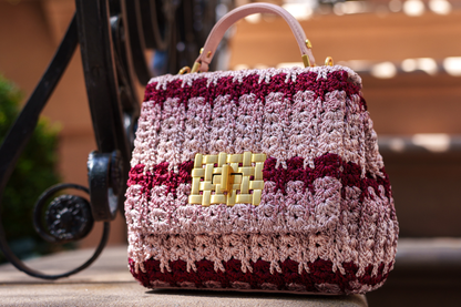 Bolsa Fabiana Crochê Rosa Bebê c/ Bordô