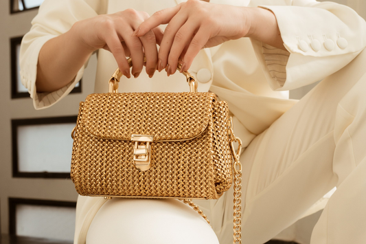 Bolsa Cora Mini Dourada