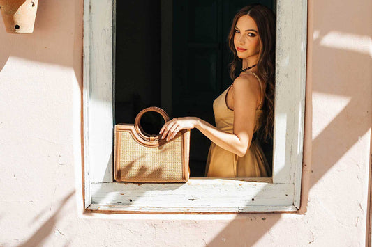 Bolsa Marcela Mini Ráfia Natural c/ Avelã