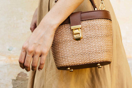 Bolsa Olga Mini Ráfia Natural c/ Avelã