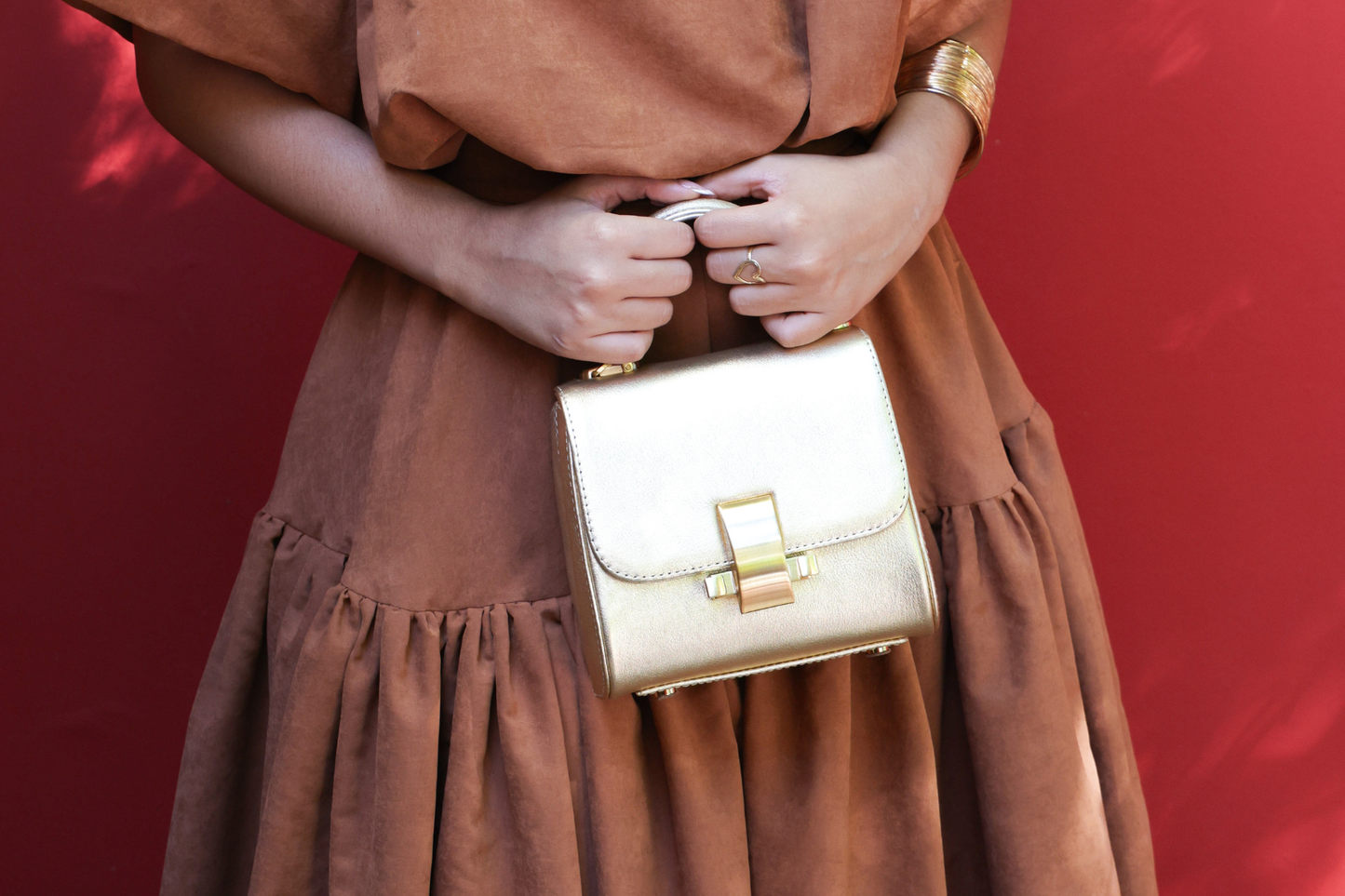 Bolsa Laura Mini Dourada